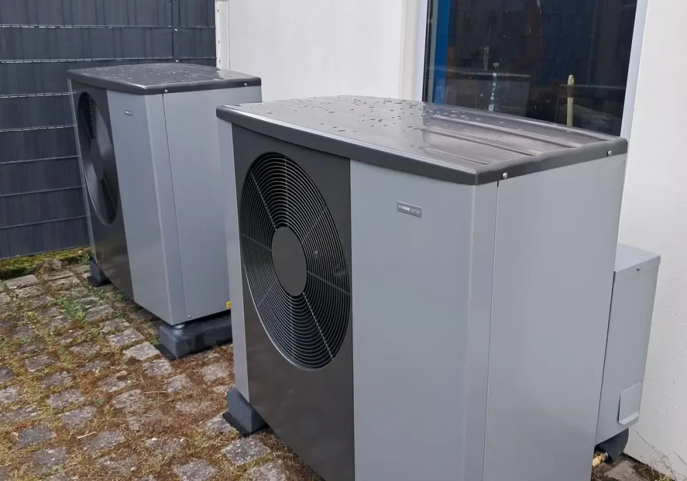 2 Wärmepumpen Außenanlagen